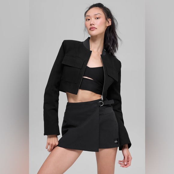 ALO Yoga Midnight Black Cropped Utility Jacket - Picture 2 of 11